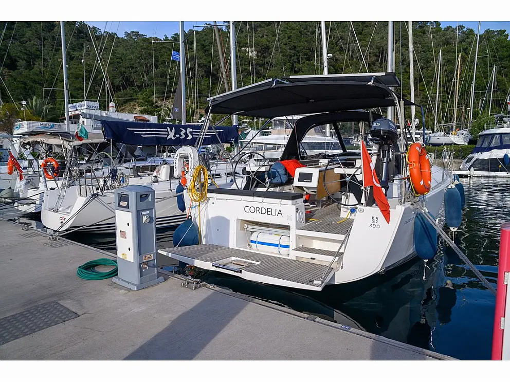 Dufour 390 Grand Large