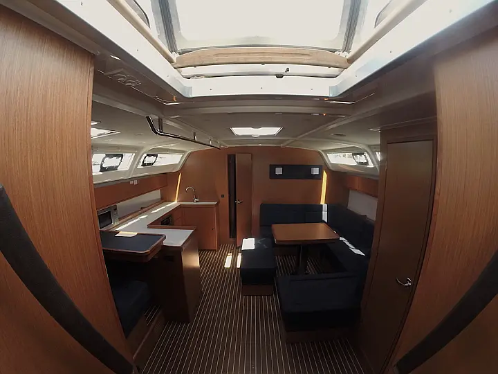Bavaria Cruiser 51 - Given To Fly  - [Internal image]