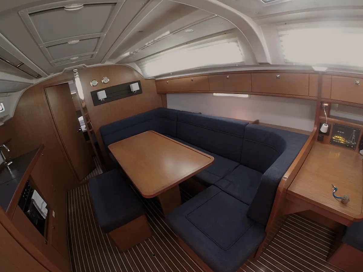 Bavaria Cruiser 41 - 