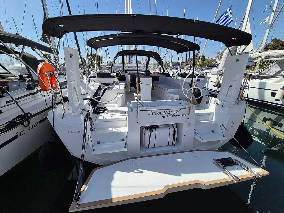 Dufour 44