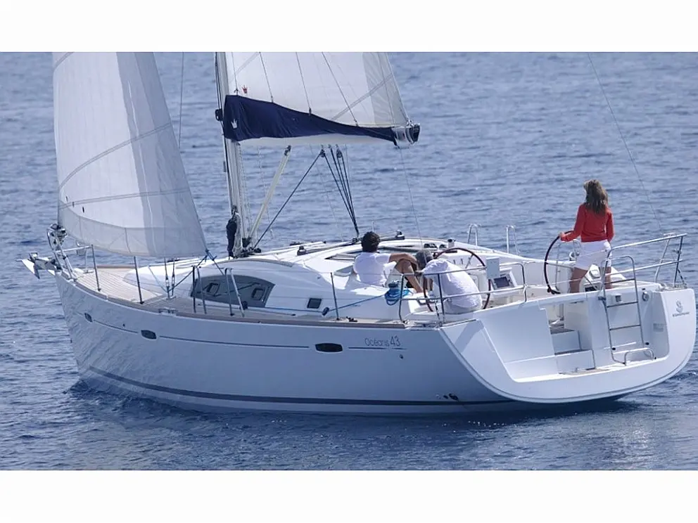 Oceanis 43 (4 cbs)