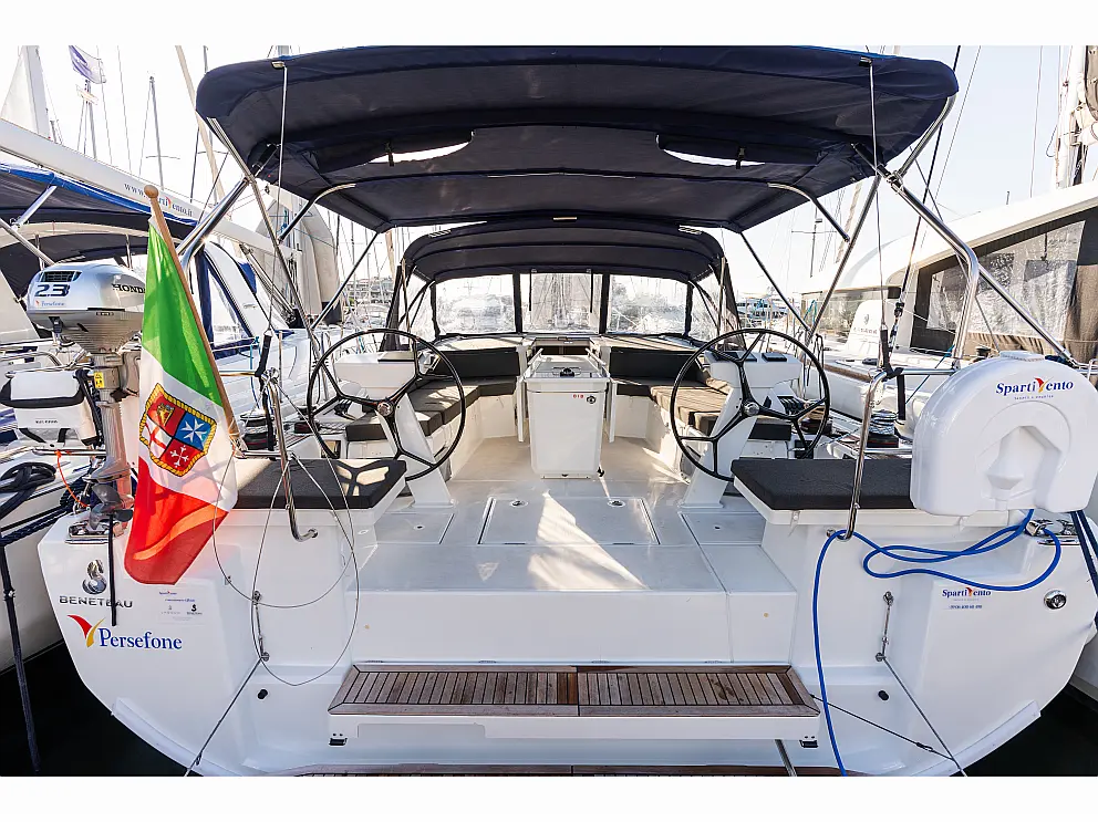 Oceanis 46.1 (bunk cab)