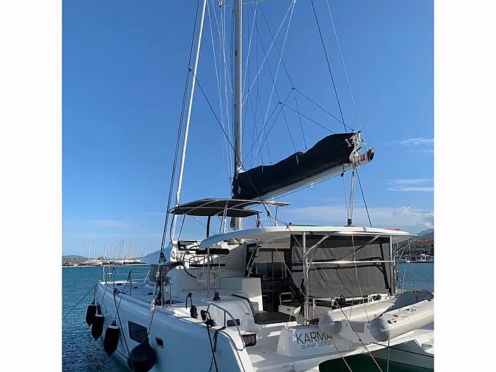 Lagoon 42
