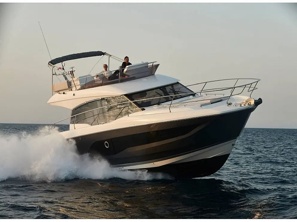 Prestige 420 Fly