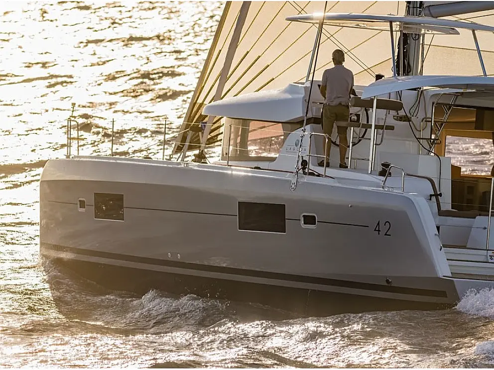 Lagoon 42 