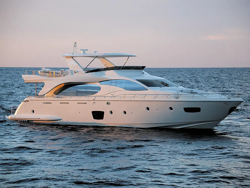 Azimut 85F