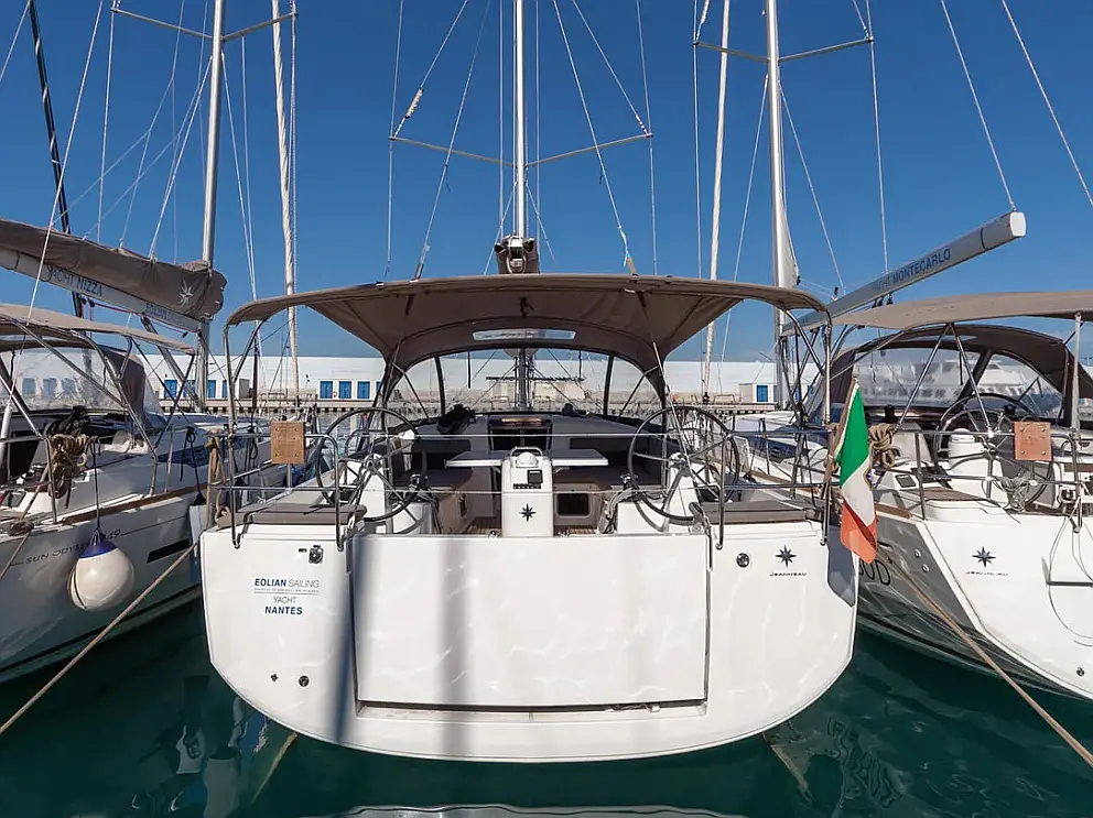 Sun Odyssey 440