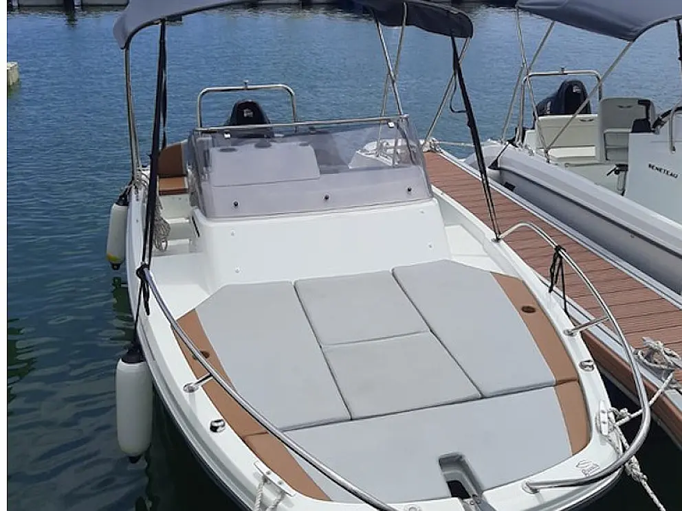 Beneteau Flyer 6 Sundeck
