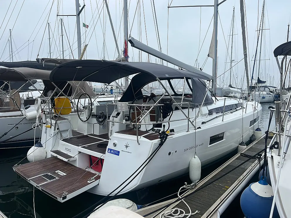 Sun Odyssey 440