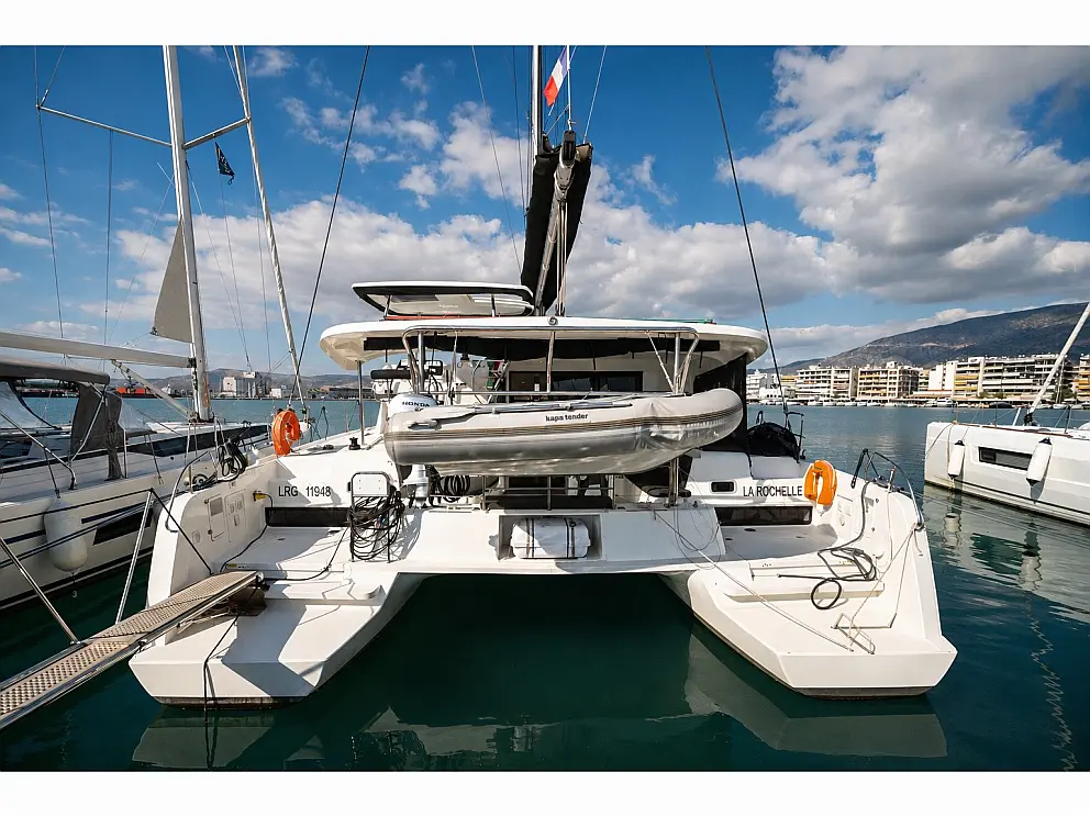 Lagoon 42