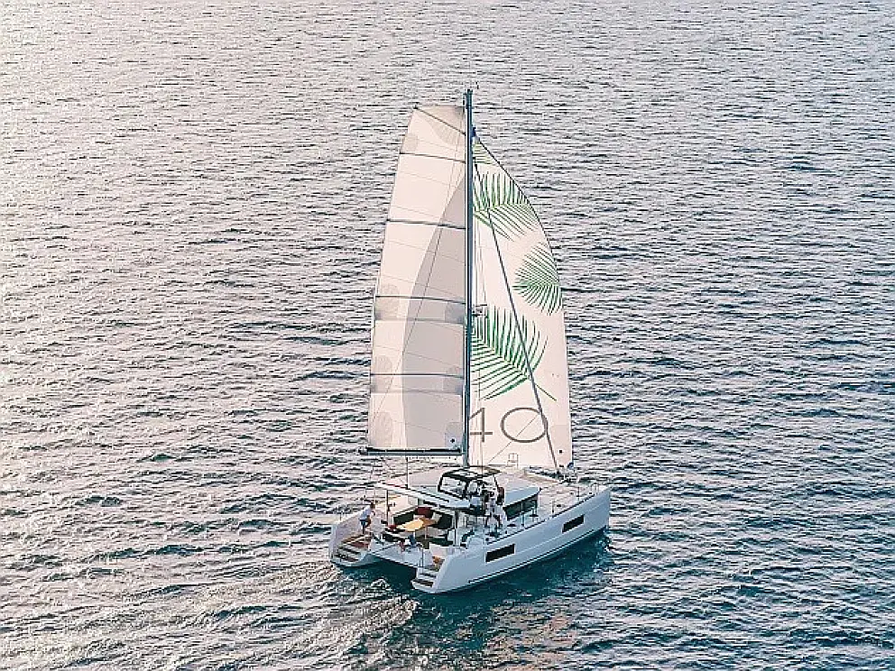 Lagoon 40
