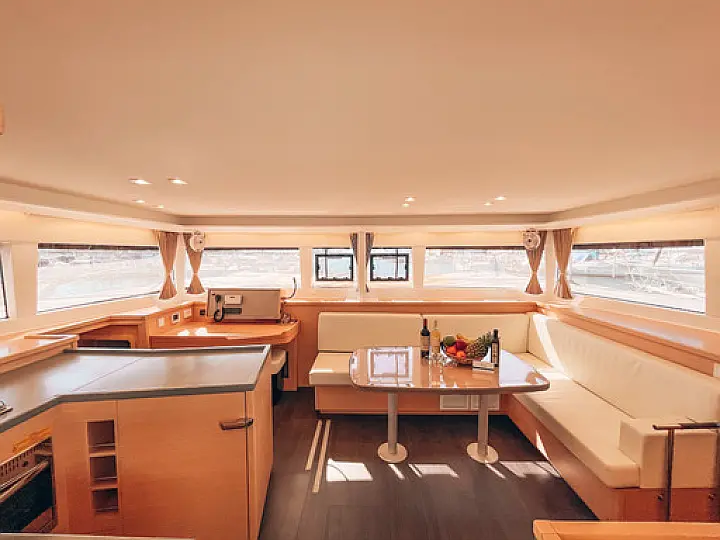 Lagoon 450 Sport - Satyam Melody  - Unutrašnja slika