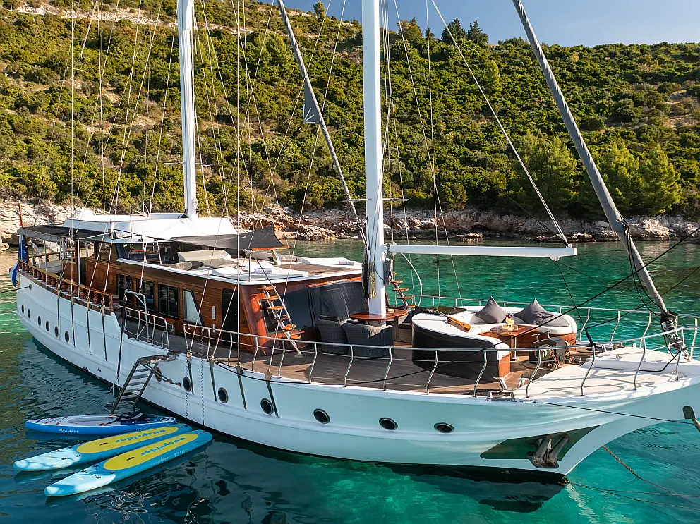 Gulet Phoenix Bronze