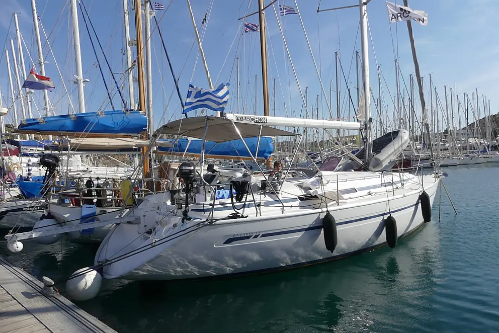 Bavaria 38