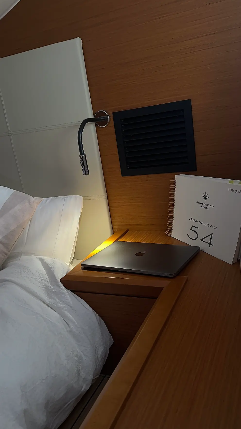 Jeanneau 54