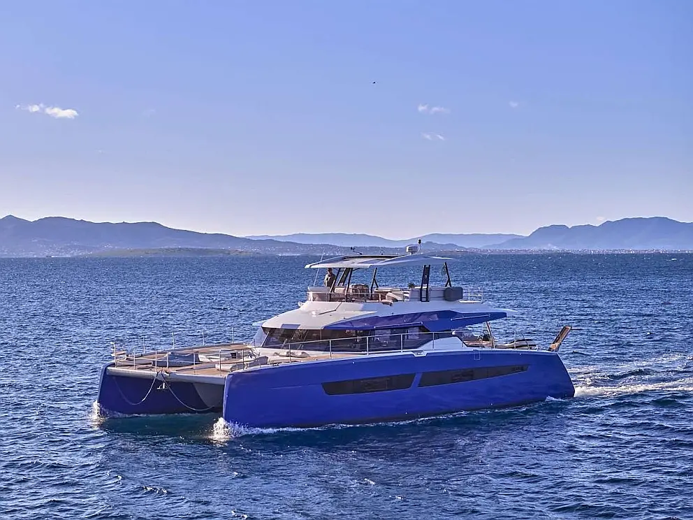 Fountaine Pajot Power Alegria 67 (5 cab)