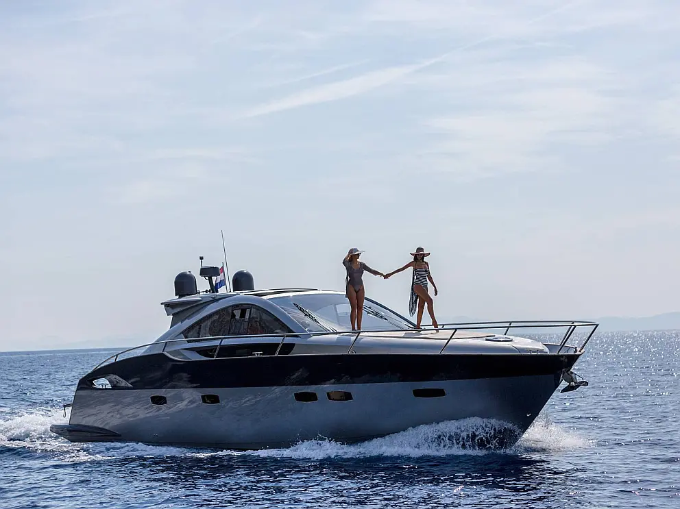 Pearl Sea 56