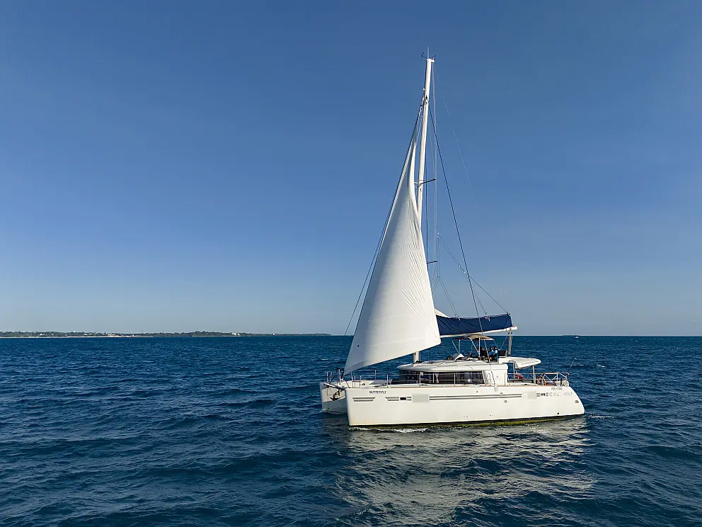 Lagoon 450 Fly
