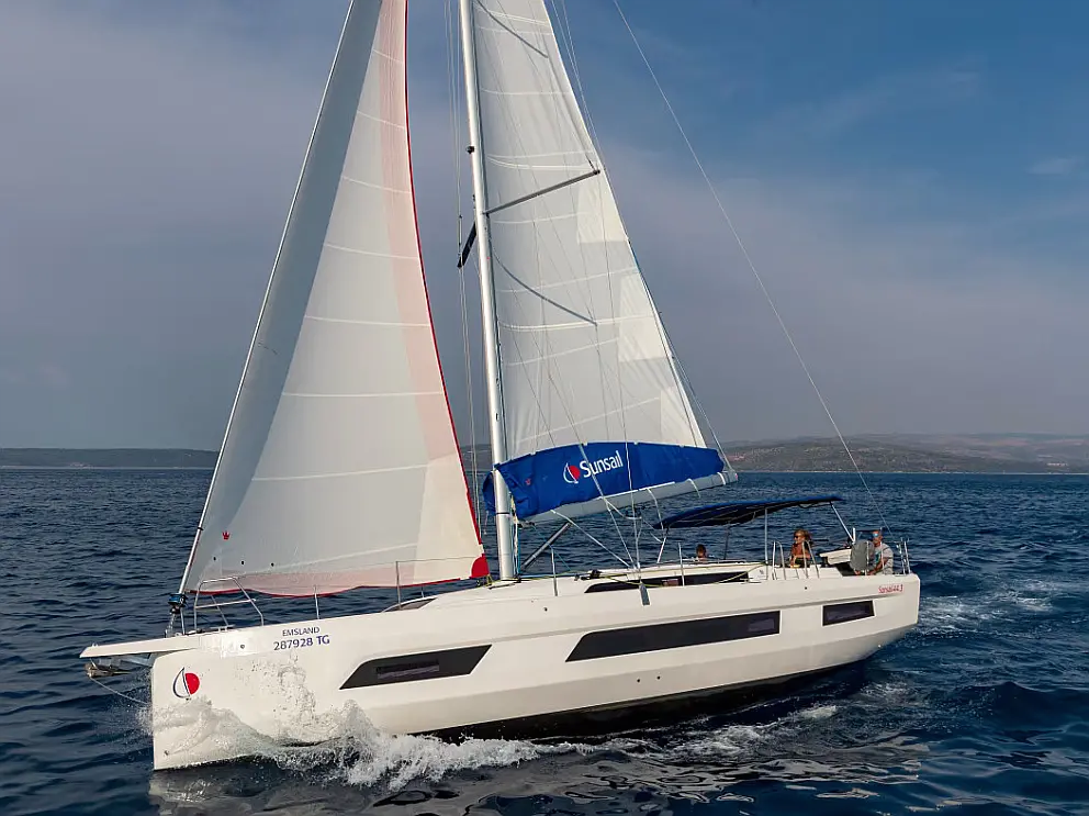 Sunsail 44.3