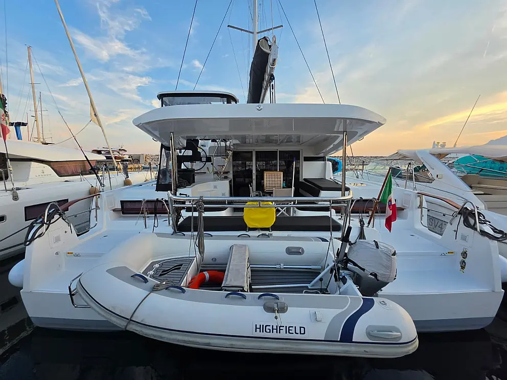 Lagoon 43